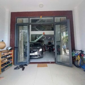 Nhà Phú Hữu thành phố Thủ Đức, 5 lầu, ô tô đậu trong nhà