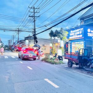 Bán nhà Phú Hữu thành phố Thủ Đức nhà 4 tầng 5 phòng ngủ đẹp